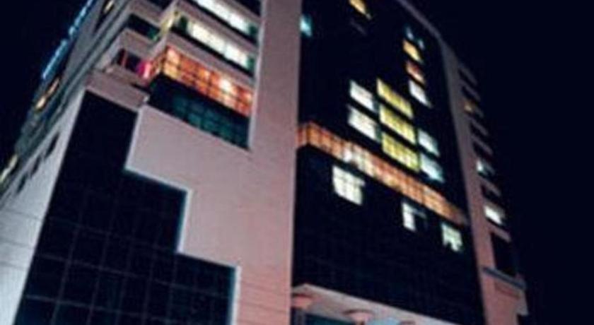 Dhaka Regency Hotel & Resort Esterno foto